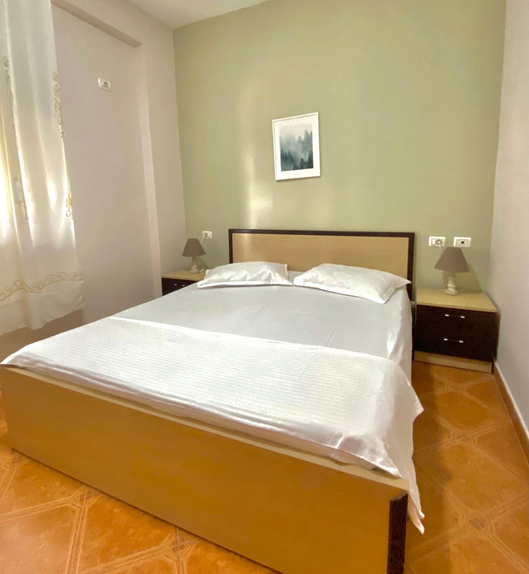 Memory Apartments Durres Bagian luar foto