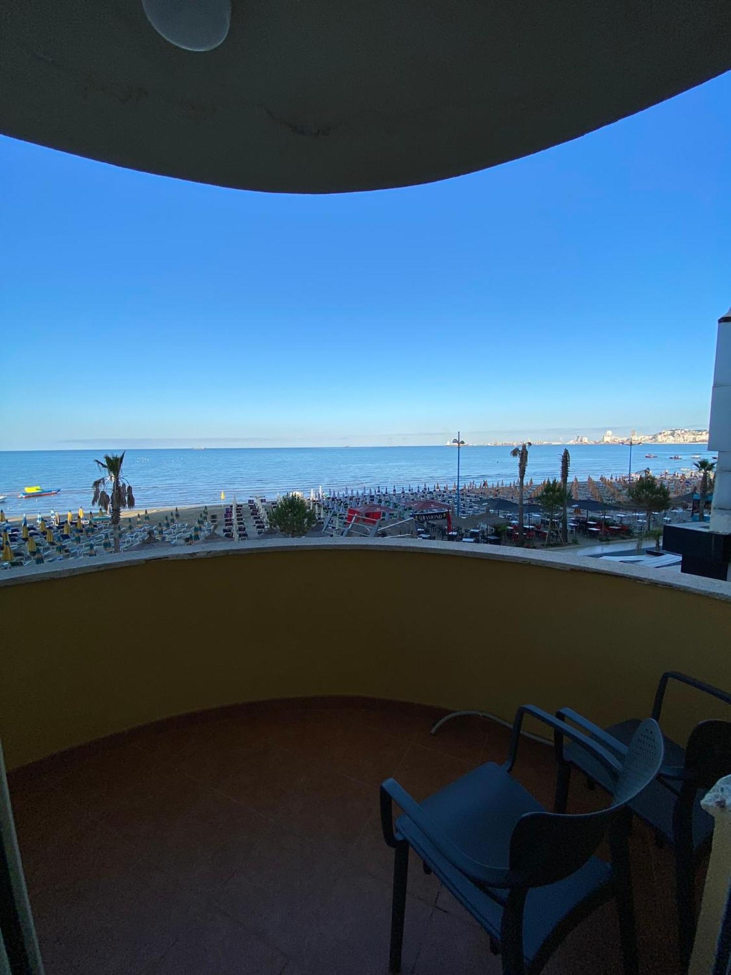Memory Apartments Durres Bagian luar foto