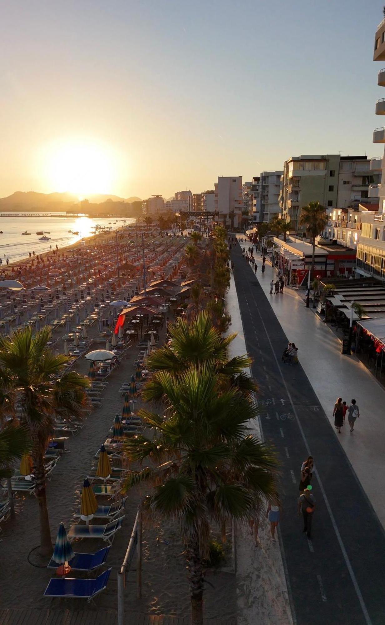 Memory Apartments Durres Bagian luar foto