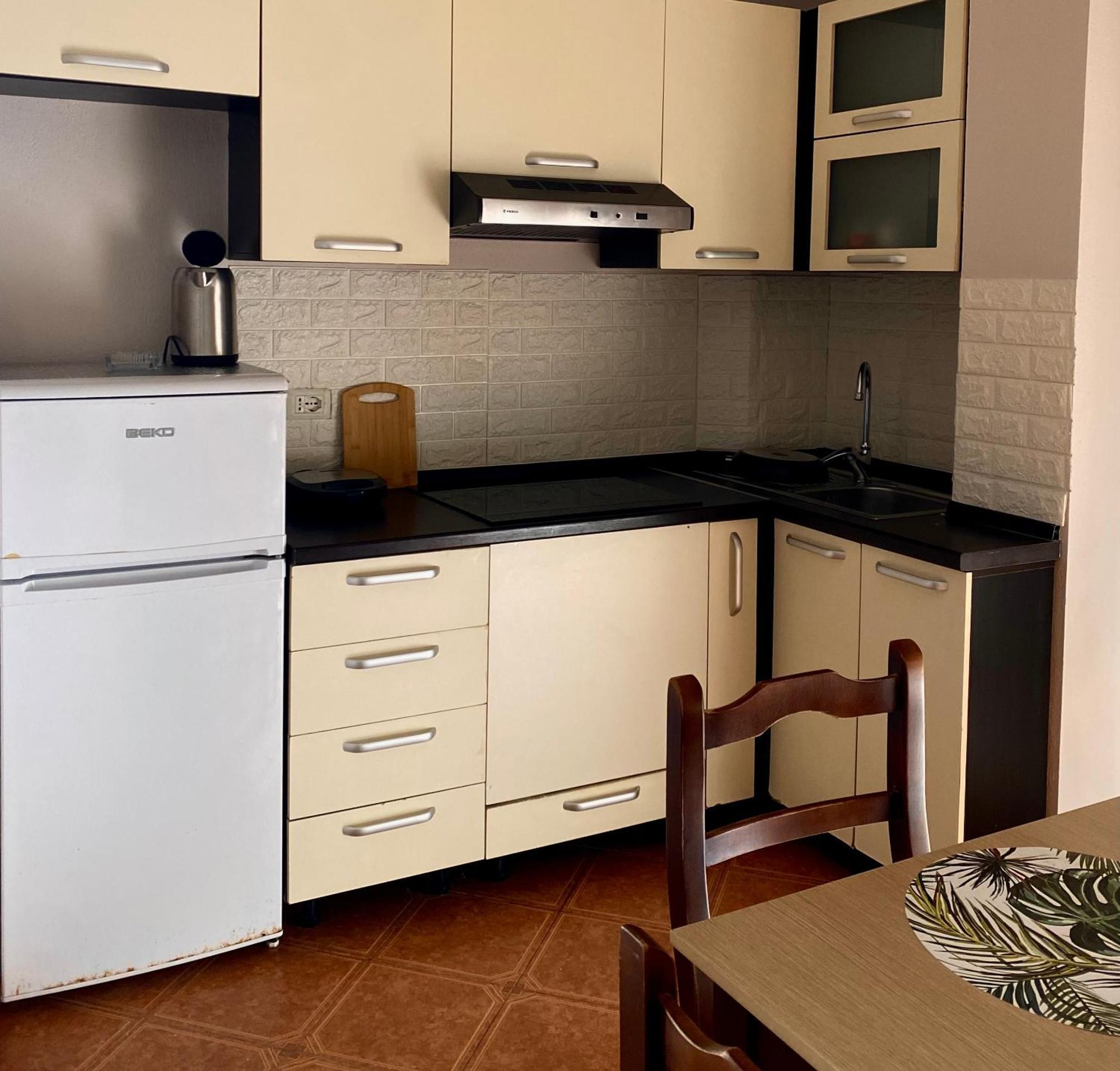 Memory Apartments Durres Bagian luar foto